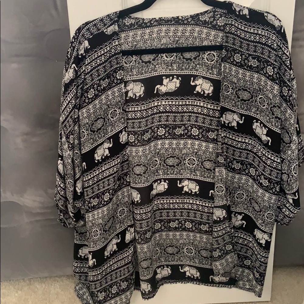 Elephant kimono one size